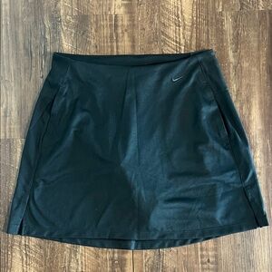 Nike Women's Classic Black Golf Skirt